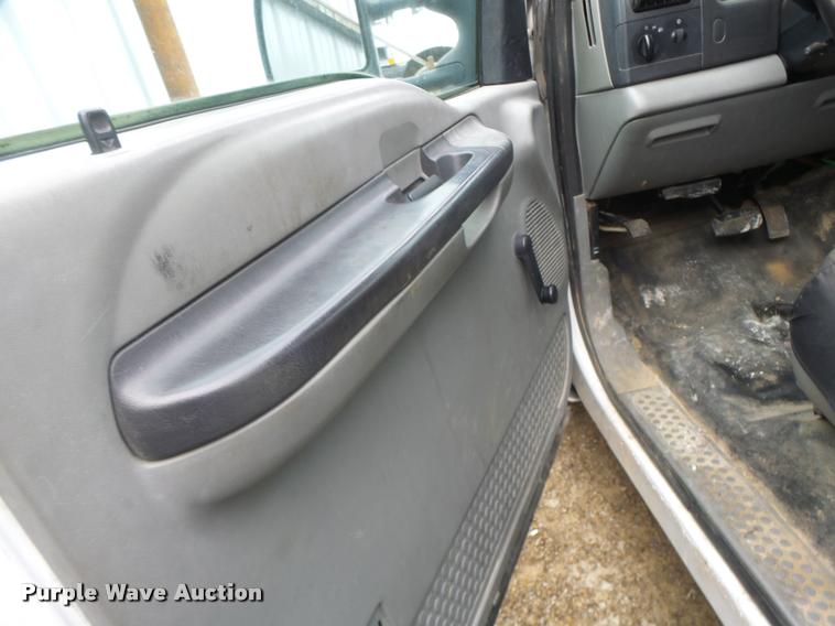 image for item DA3261 2006 Ford F350 Super Duty XL Crew Cab utility truck