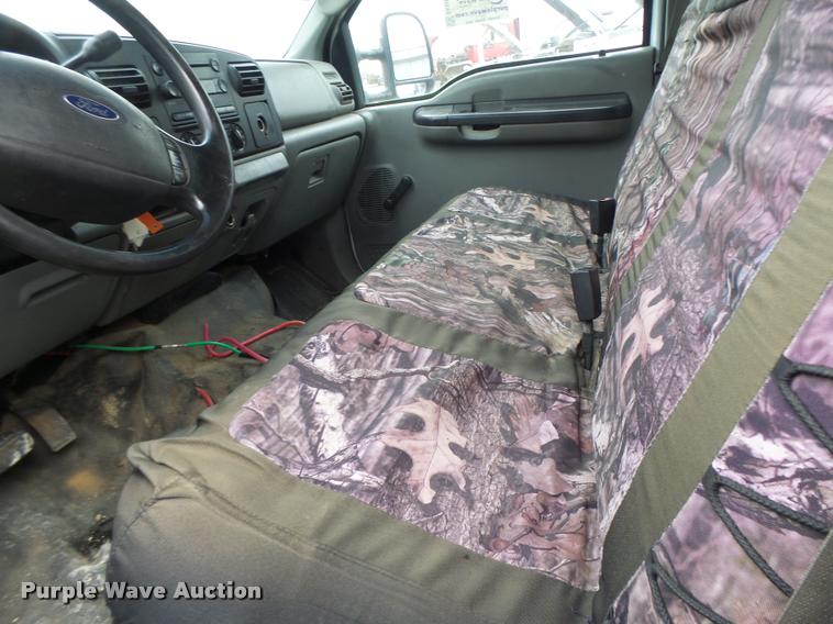 image for item DA3261 2006 Ford F350 Super Duty XL Crew Cab utility truck