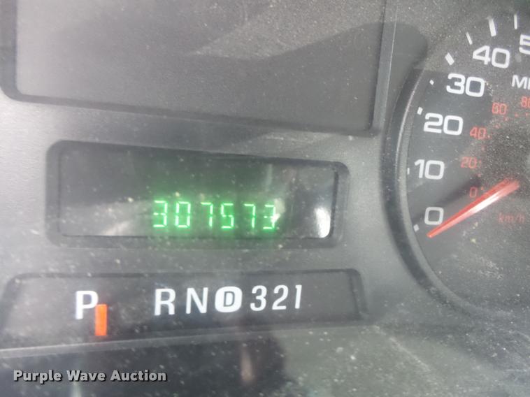 image for item DA3261 2006 Ford F350 Super Duty XL Crew Cab utility truck