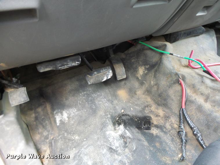 image for item DA3261 2006 Ford F350 Super Duty XL Crew Cab utility truck