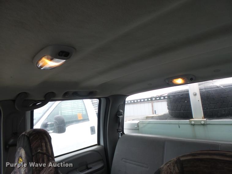 image for item DA3261 2006 Ford F350 Super Duty XL Crew Cab utility truck