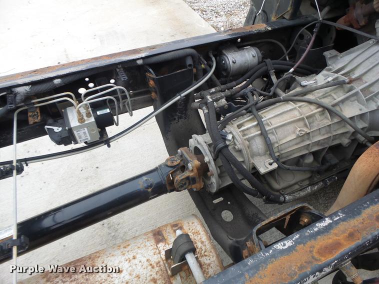 image for item DA3262 2006 Ford LCF truck cab and chassis