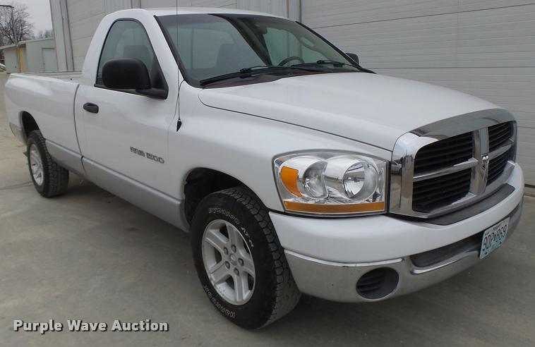 image for item DA3288 2006 Dodge Ram 1500 pickup truck