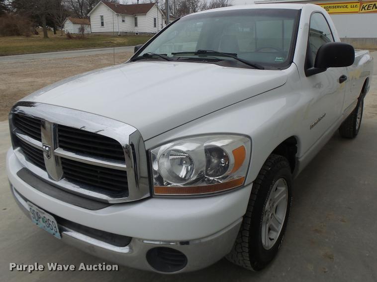 image for item DA3288 2006 Dodge Ram 1500 pickup truck