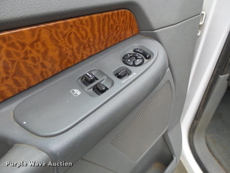 image for item DA3288 2006 Dodge Ram 1500 pickup truck