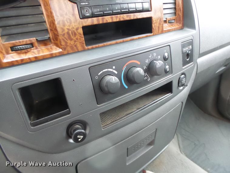 image for item DA3288 2006 Dodge Ram 1500 pickup truck