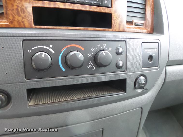 image for item DA3288 2006 Dodge Ram 1500 pickup truck