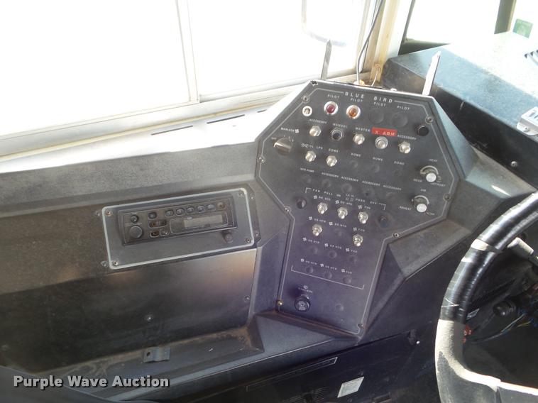 image for item DA5241 1998 GMC B7 school bus