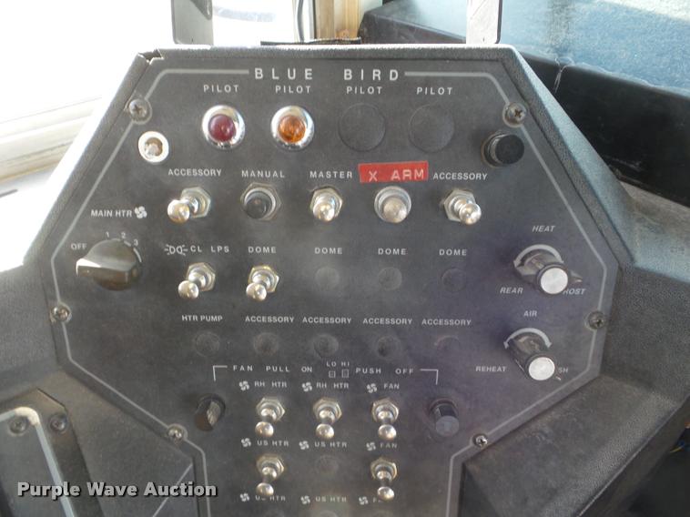 image for item DA5241 1998 GMC B7 school bus