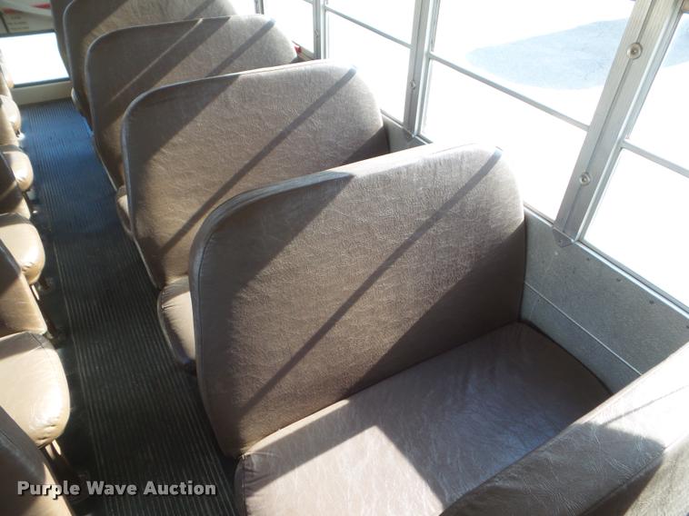 image for item DA5241 1998 GMC B7 school bus