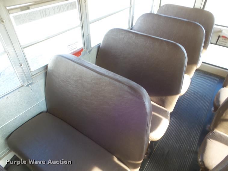 image for item DA5241 1998 GMC B7 school bus