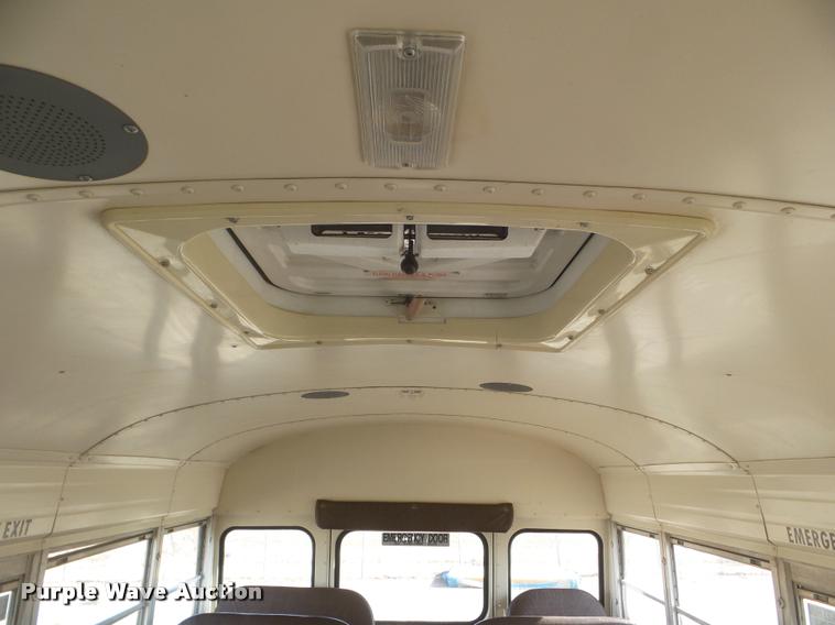 image for item DA5241 1998 GMC B7 school bus