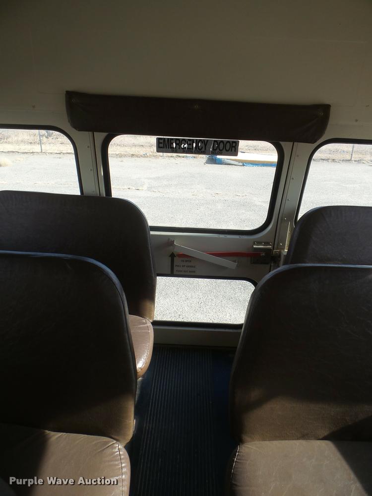 image for item DA5241 1998 GMC B7 school bus