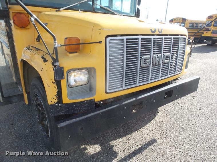 image for item DA5241 1998 GMC B7 school bus