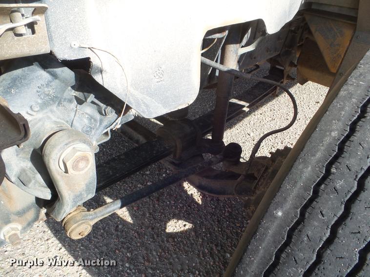 image for item DA5241 1998 GMC B7 school bus