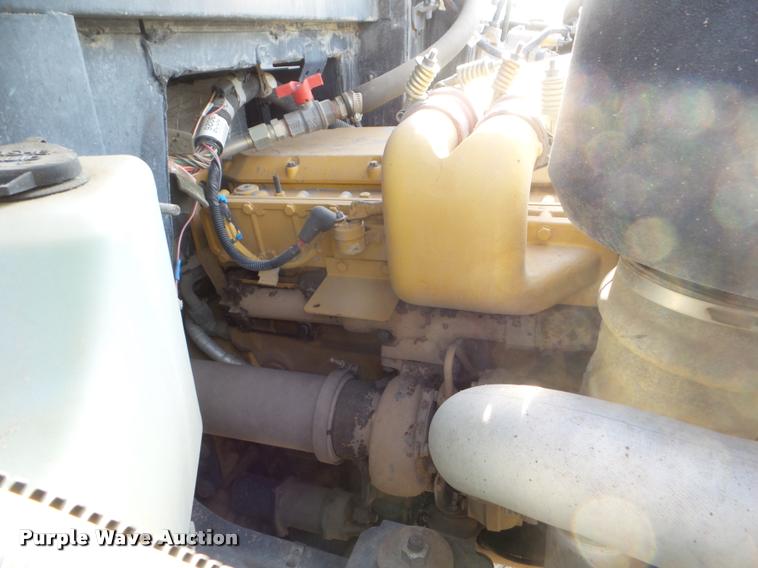 image for item DA5241 1998 GMC B7 school bus