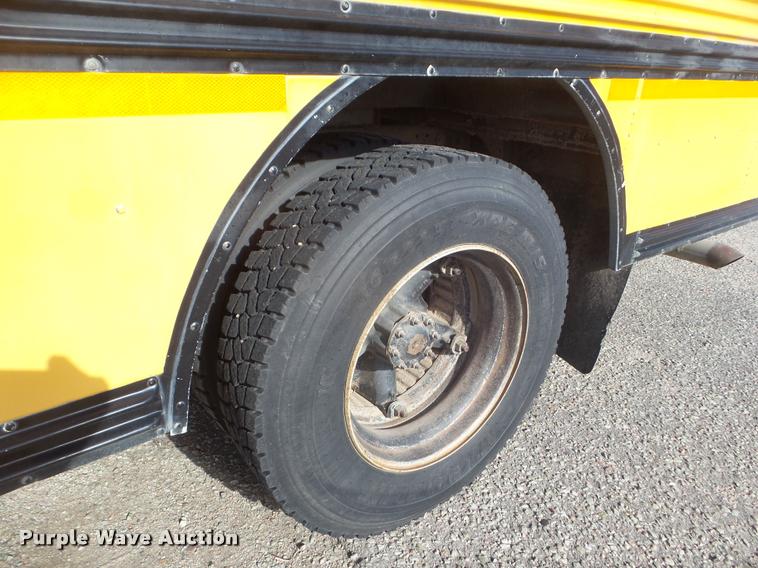 image for item DA5241 1998 GMC B7 school bus