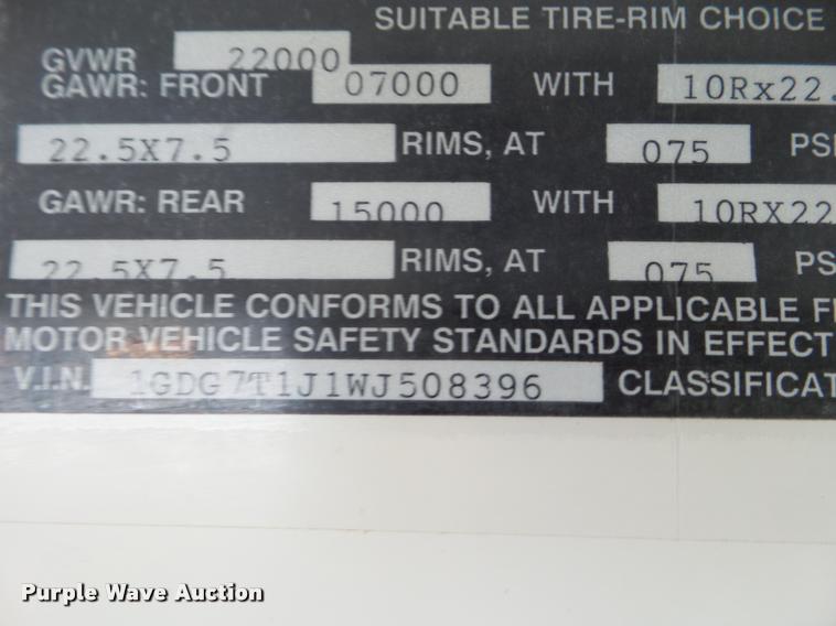 image for item DA5241 1998 GMC B7 school bus