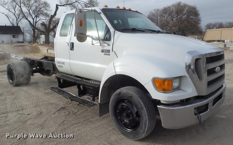 image for item DA5245 2008 Ford F650 Super Duty Ext. Cab truck cab and chassis