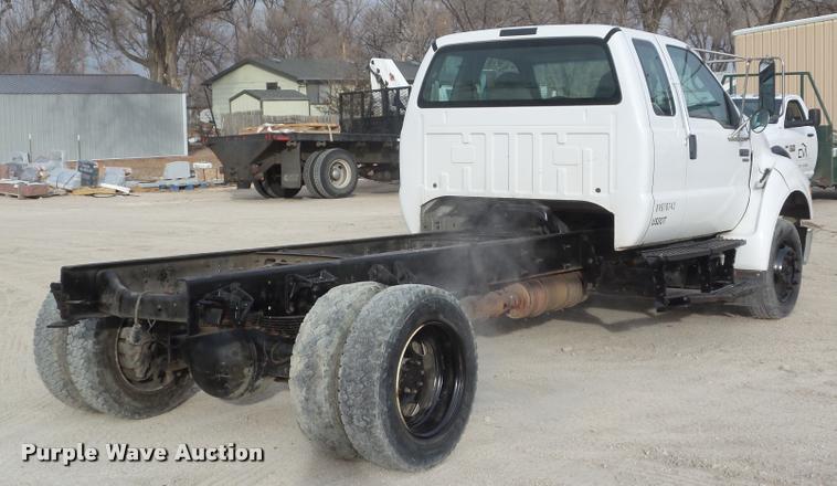 image for item DA5245 2008 Ford F650 Super Duty Ext. Cab truck cab and chassis