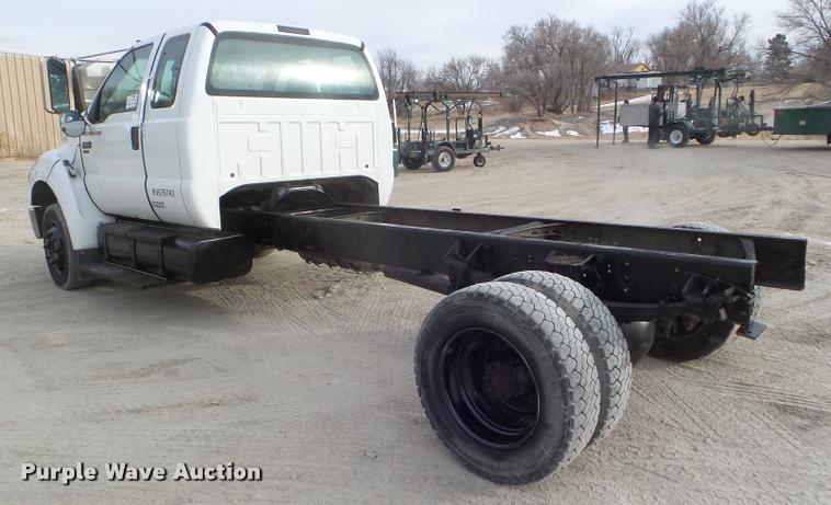 image for item DA5245 2008 Ford F650 Super Duty Ext. Cab truck cab and chassis