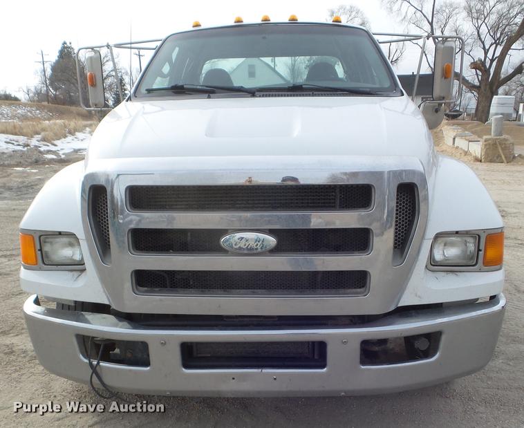 image for item DA5245 2008 Ford F650 Super Duty Ext. Cab truck cab and chassis