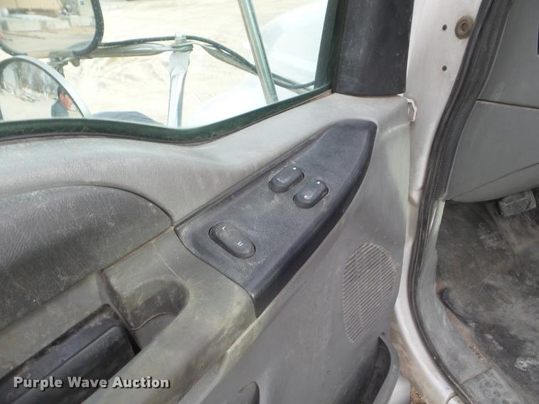 image for item DA5245 2008 Ford F650 Super Duty Ext. Cab truck cab and chassis