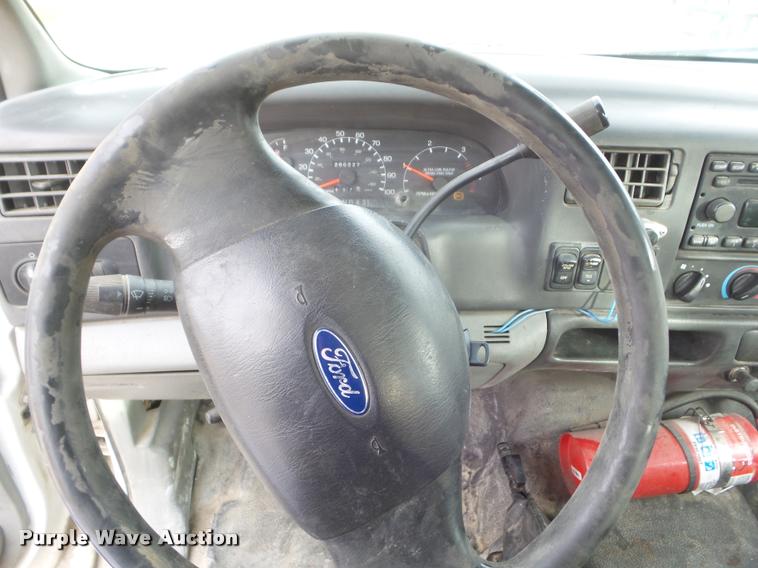 image for item DA5245 2008 Ford F650 Super Duty Ext. Cab truck cab and chassis