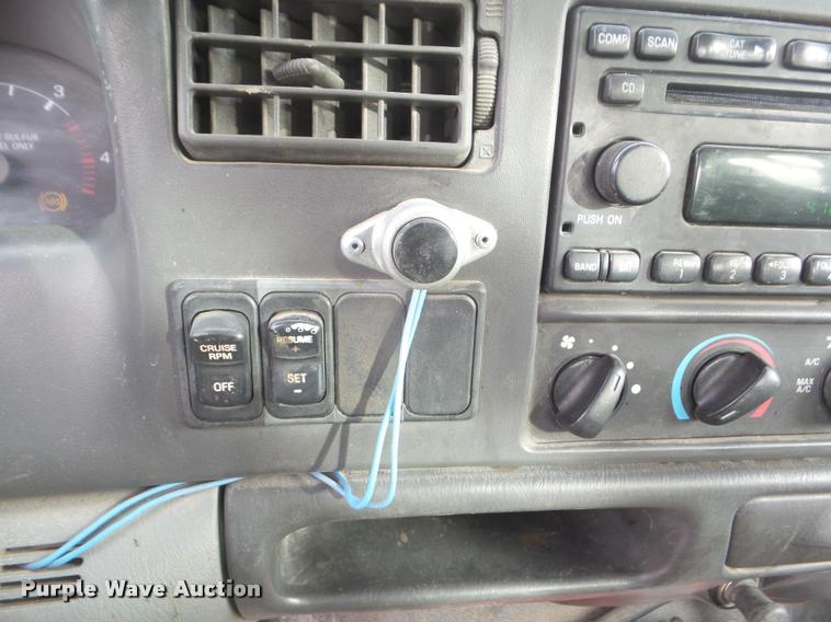 image for item DA5245 2008 Ford F650 Super Duty Ext. Cab truck cab and chassis