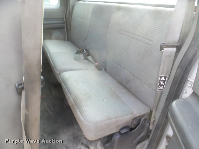 image for item DA5245 2008 Ford F650 Super Duty Ext. Cab truck cab and chassis