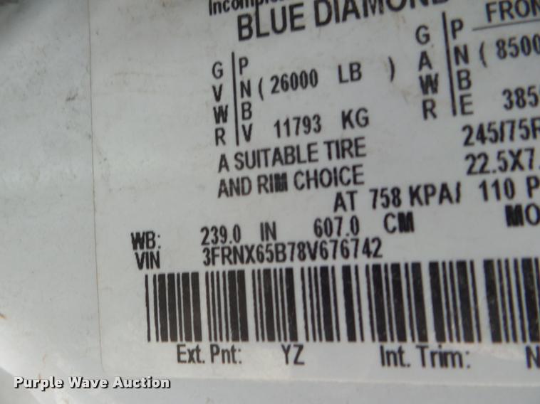 image for item DA5245 2008 Ford F650 Super Duty Ext. Cab truck cab and chassis