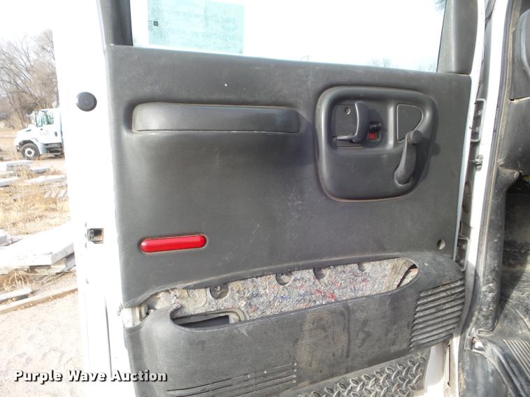 image for item DA5246 2009 Chevrolet C4500 truck cab and chassis