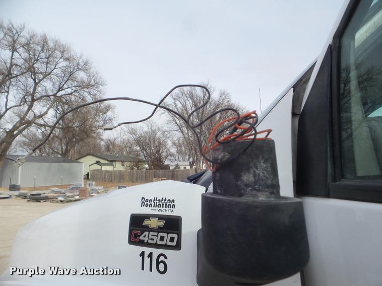 image for item DA5246 2009 Chevrolet C4500 truck cab and chassis