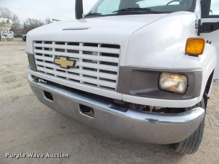 image for item DA5246 2009 Chevrolet C4500 truck cab and chassis