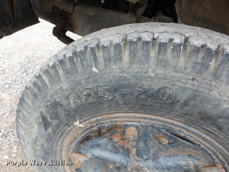 image for item DA5770 1959 Ford T700 grain truck