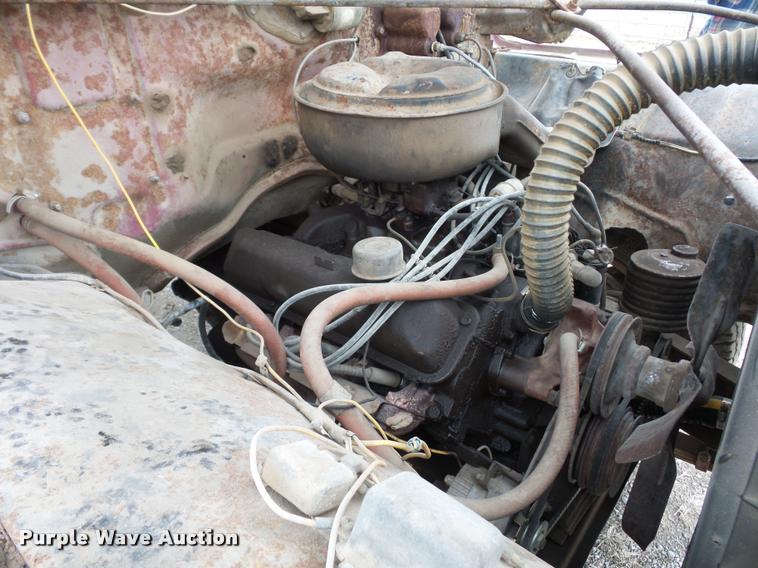 image for item DA5770 1959 Ford T700 grain truck