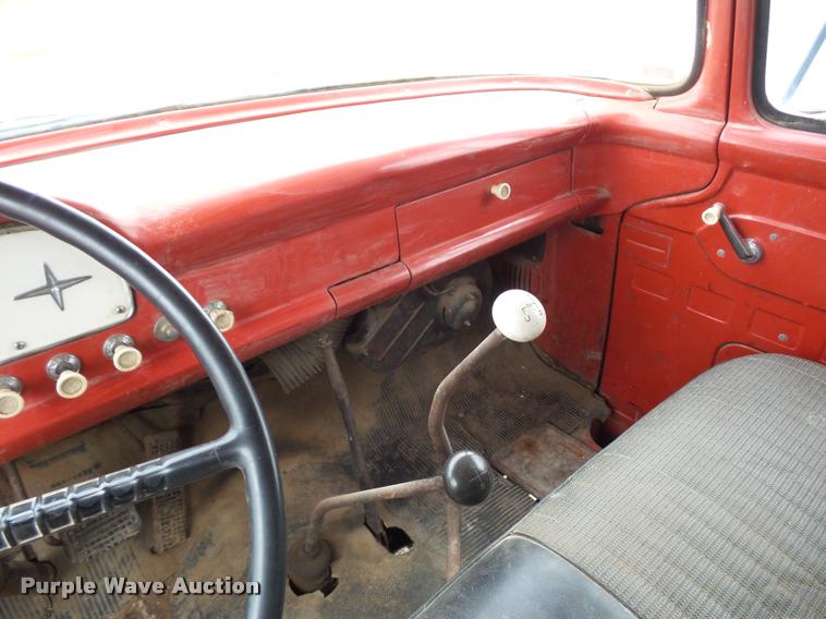 image for item DA5770 1959 Ford T700 grain truck