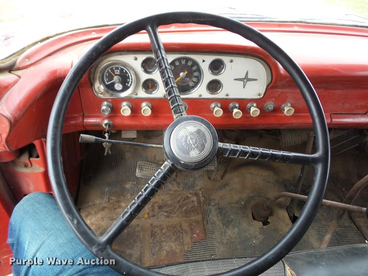 image for item DA5770 1959 Ford T700 grain truck