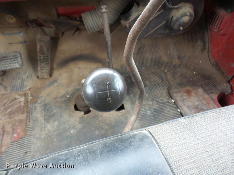 image for item DA5770 1959 Ford T700 grain truck