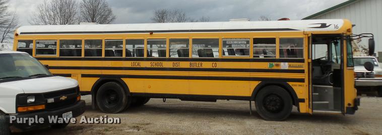 image for item DA5838 2002 Blue Bird TC2000 school bus