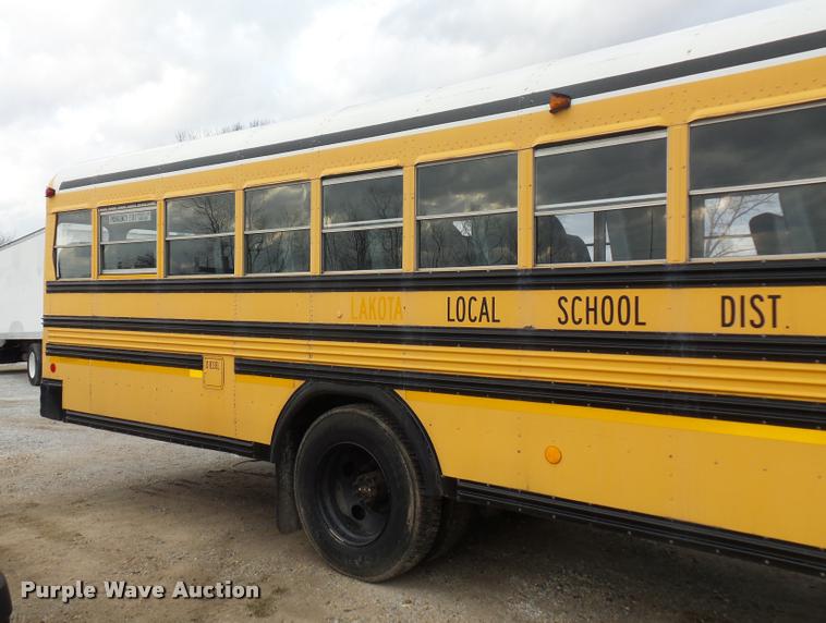 image for item DA5838 2002 Blue Bird TC2000 school bus