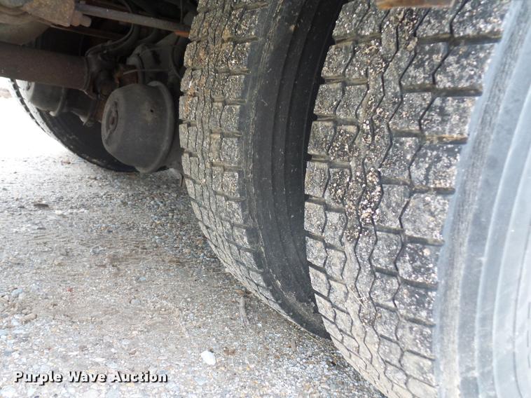 image for item DA5838 2002 Blue Bird TC2000 school bus