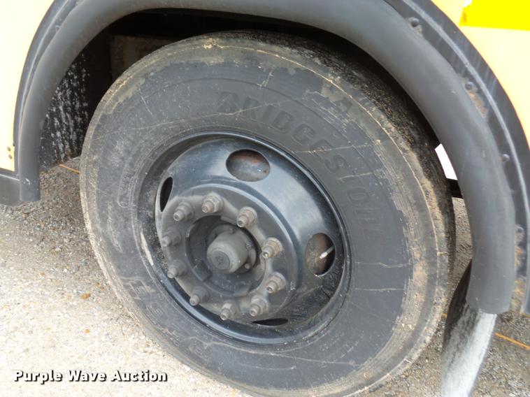 image for item DA5838 2002 Blue Bird TC2000 school bus