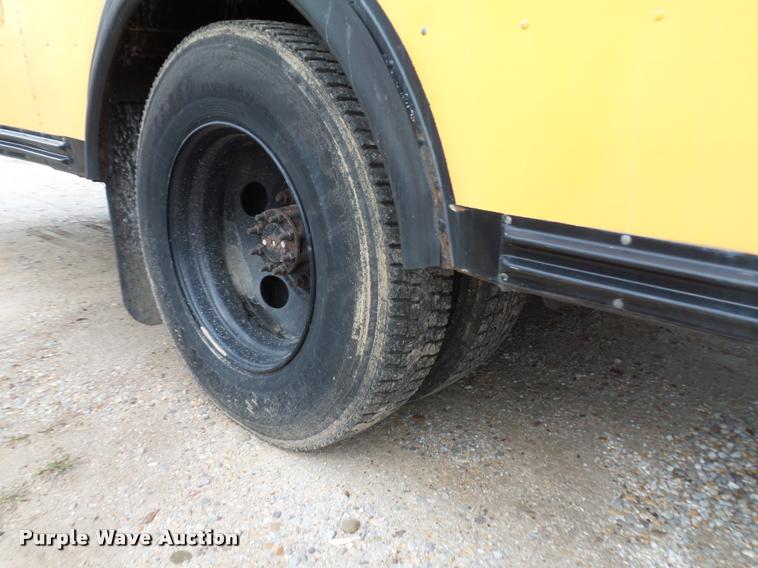 image for item DA5838 2002 Blue Bird TC2000 school bus