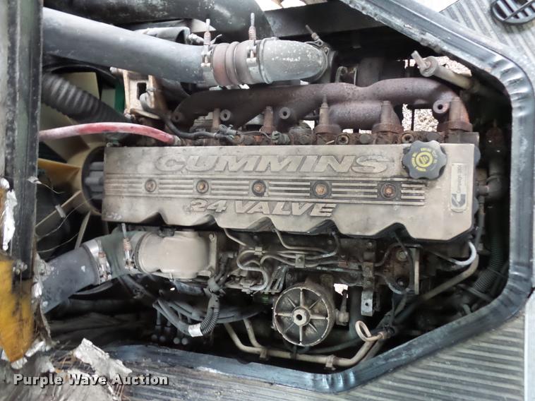 image for item DA5838 2002 Blue Bird TC2000 school bus