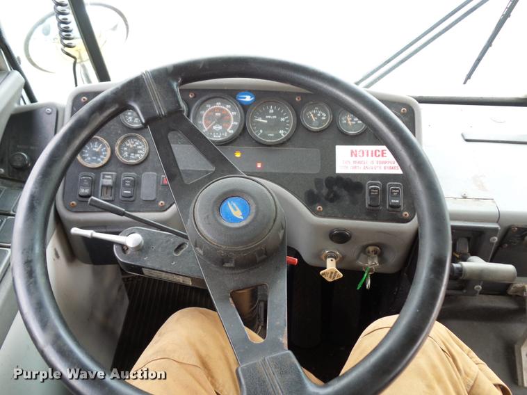 image for item DA5838 2002 Blue Bird TC2000 school bus