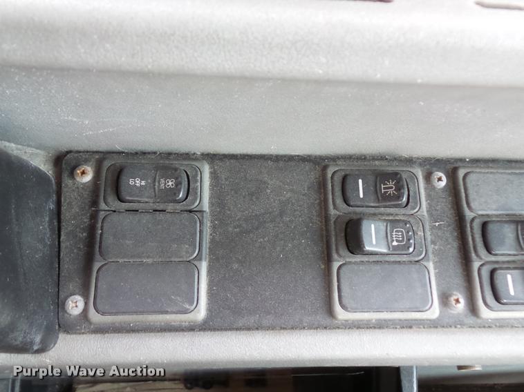 image for item DA5838 2002 Blue Bird TC2000 school bus