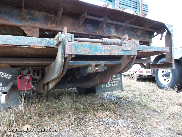 image for item DA5839 1994 Chevrolet 3500 flatbed pickup truck