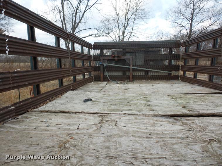 image for item DA5839 1994 Chevrolet 3500 flatbed pickup truck