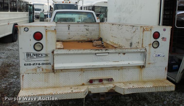 image for item DA5840 2001 Chevrolet Silverado 3500 utility truck